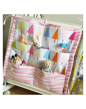 Niños Cuna multifuncional pañal de cama bolsillo multi colgantes bolsa de almacenamiento -- Bosque de colores - Envío Gratuito